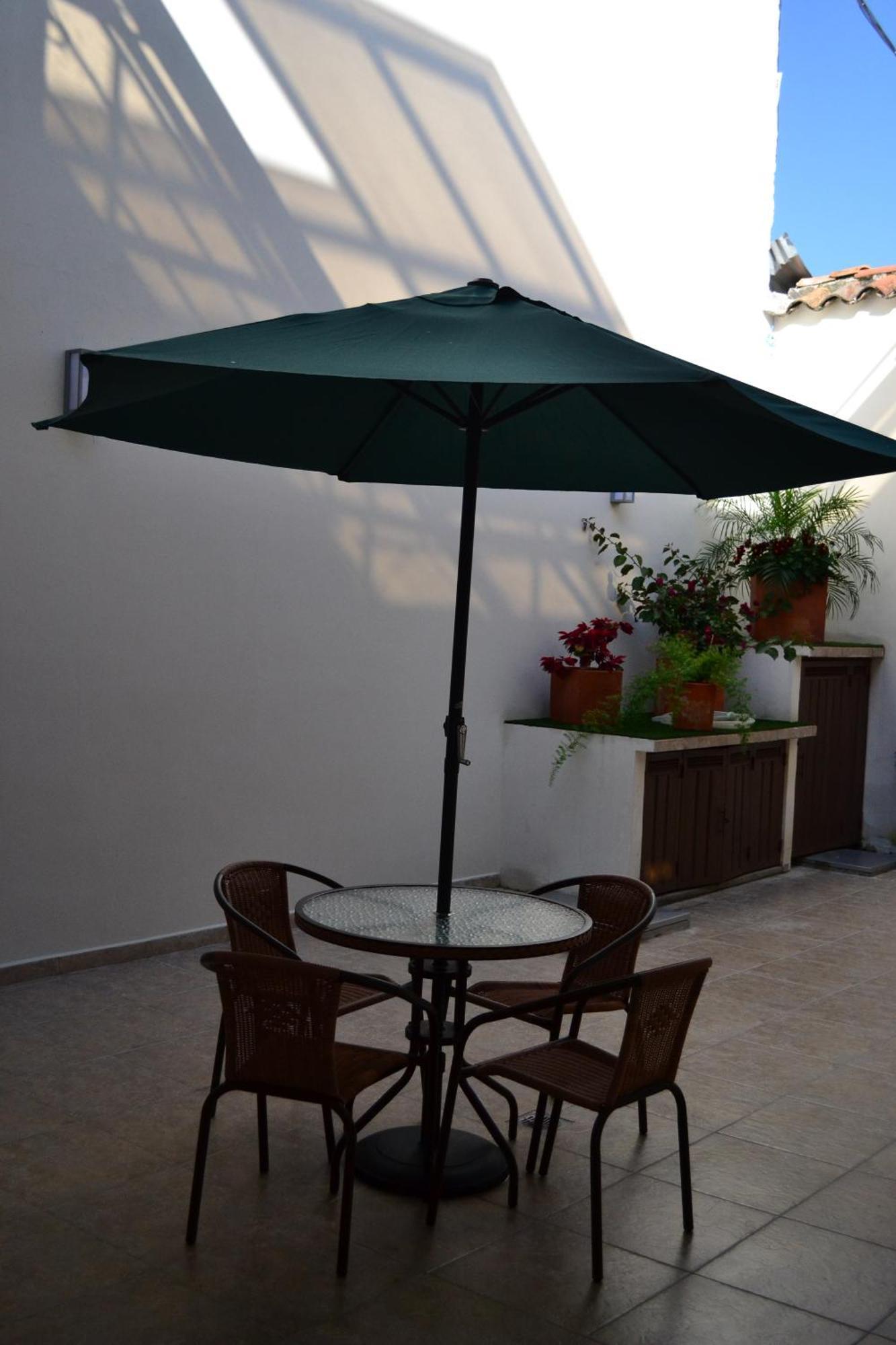 Hostal Casa De Lidice Куэнка Экстерьер фото