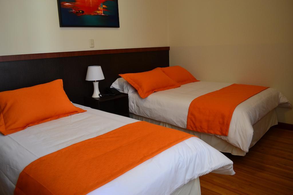Hostal Casa De Lidice Куэнка Номер фото